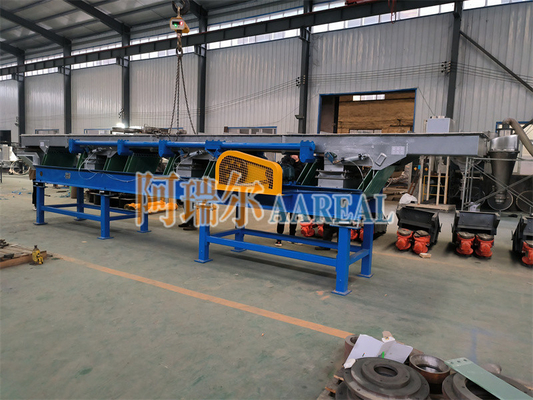Transportador vibratorio excéntrico equilibrado de resorte de hojas revestido con teflón de acero inoxidable para productos de goma natural con función de enfriamiento