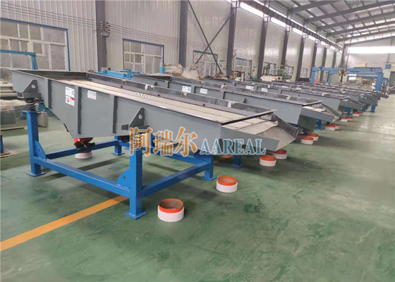 Pantalla de vibración lineal rectangular de una sola cubierta de 900*3000 mm para tamizar los gránulos de PVC