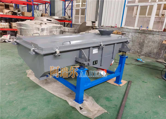 Granos de plástico de doble cubierta de acero inoxidable de alta eficiencia, tamiz de vibración lineal, separador de tamiz de vibración rectangular para granos de plástico de PE con placa de tamiz perforada